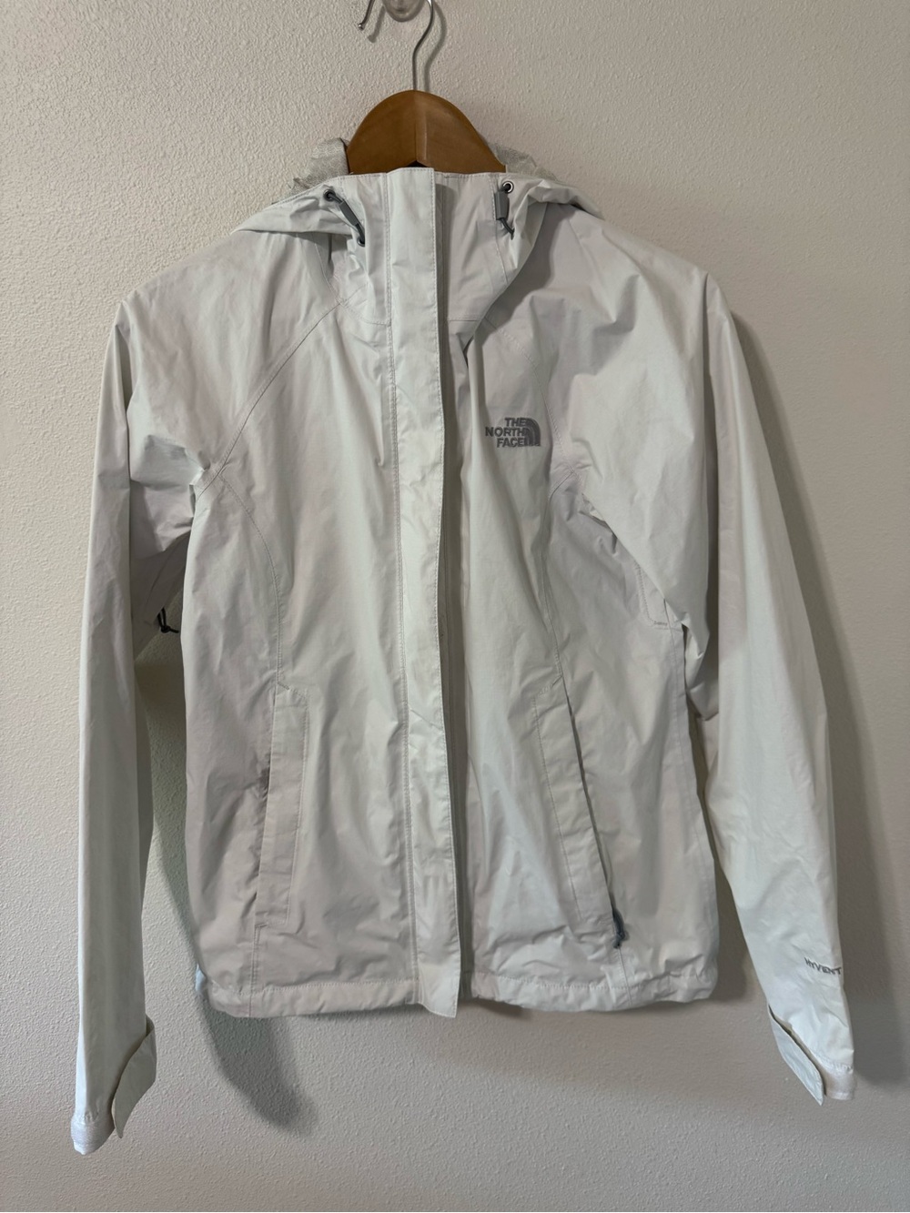 The North Face Venture HyVent 2.5L Rain Jacket White Waterproof Ripstop X-Small